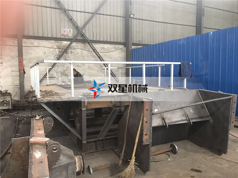 金屬粉碎機設(shè)備處理舊鋁合金物料達到無飛濺