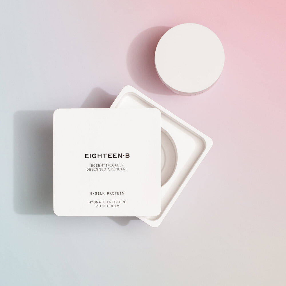 護(hù)膚品簡約包裝設(shè)計(jì)(圖1) 護(hù)膚品簡約包裝設(shè)計(jì)(圖1)