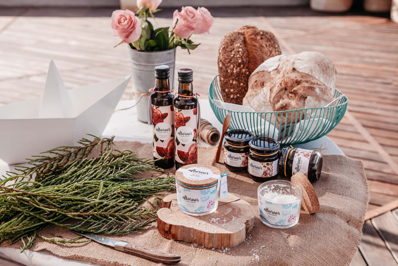 玫瑰精油品牌產(chǎn)品包裝設(shè)計(jì)(圖8) 玫瑰精油品牌產(chǎn)品包裝設(shè)計(jì)(圖8)