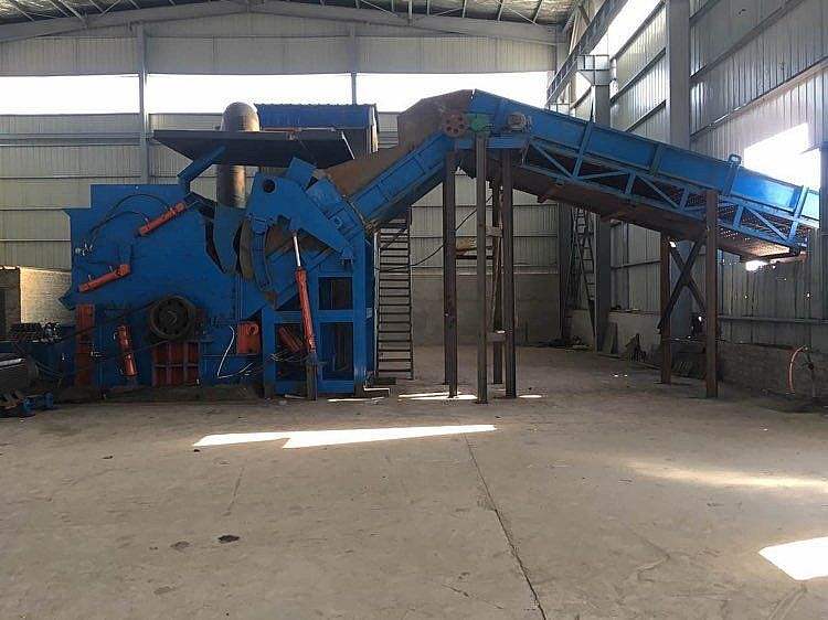 金屬破碎機(jī)生產(chǎn)線現(xiàn)場實(shí)拍