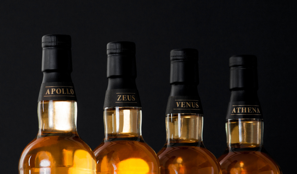威士忌包裝設(shè)計，五種新視覺重現(xiàn)不朽的“希臘神話”(圖2)