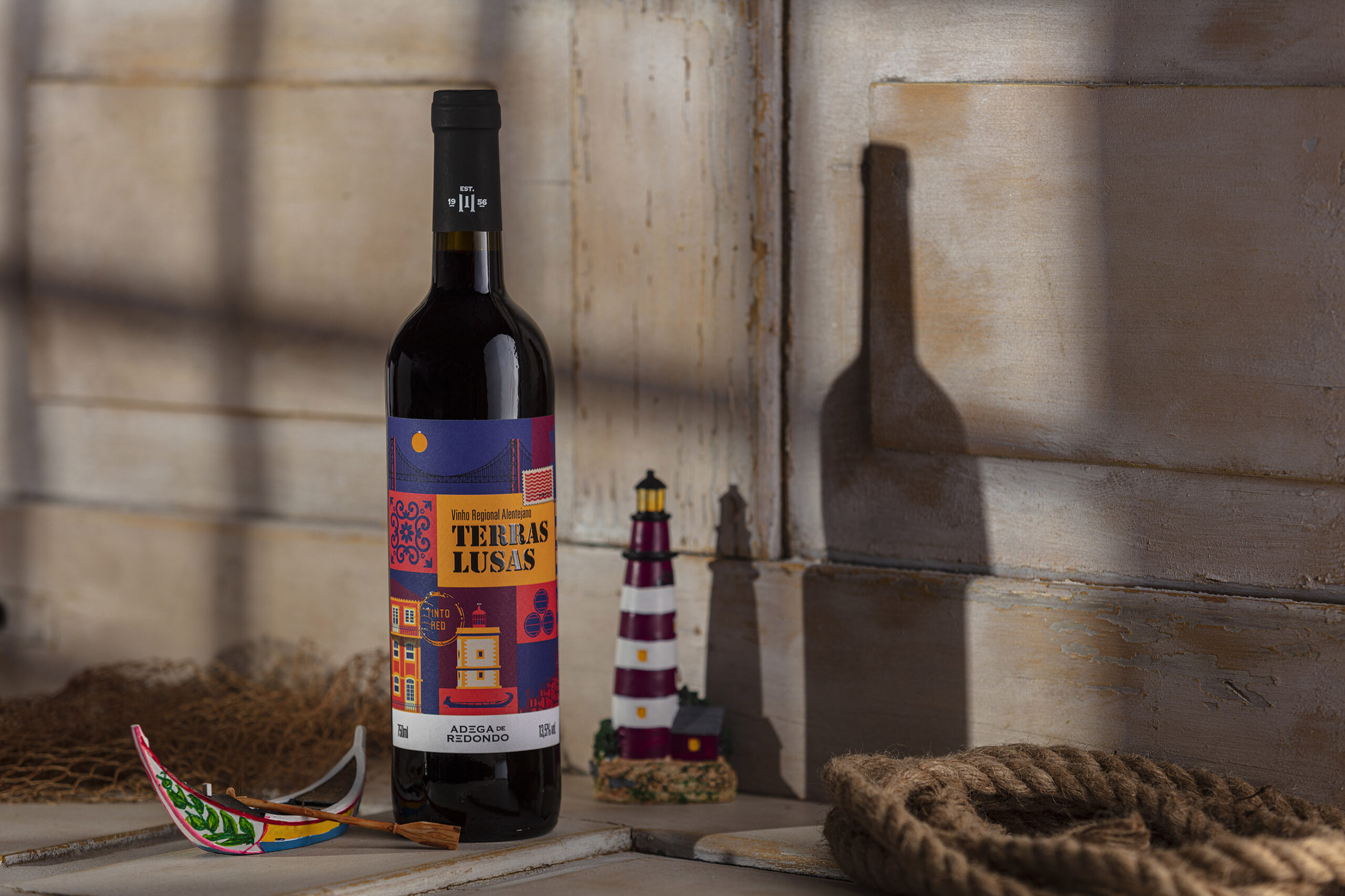 Terras Lusas葡萄酒包裝這樣設(shè)計(jì)(圖4)