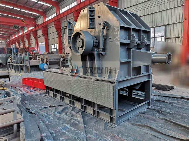 鋁鑄件粉碎機(jī)生產(chǎn)車間