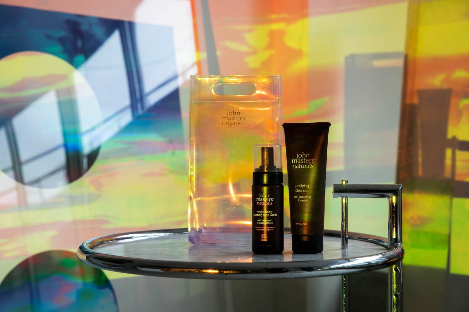 “限量護(hù)膚套裝”搭配 Yoshirotton 合作包(圖1)