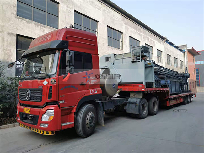 金屬粉碎機(jī)發(fā)貨現(xiàn)場(chǎng)