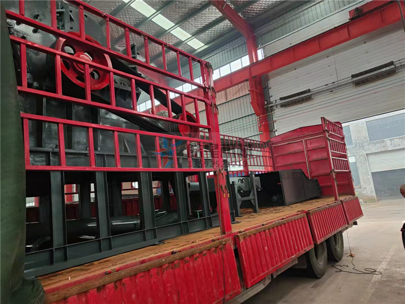 鋁合金破碎機設備1600型發(fā)貨實拍