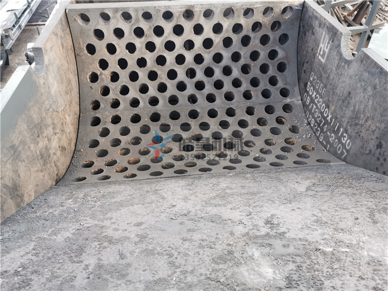 鋁型材粉碎機(jī)<a href='http://huashiji.cn/case/502.html' target='_blank'><span>篩板</span></a>結(jié)構(gòu)