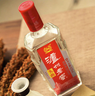 創(chuàng)意酒包裝設(shè)計(jì)頭曲 55%vol 濃香型白酒產(chǎn)品包裝設(shè)計(jì)欣賞(圖6)