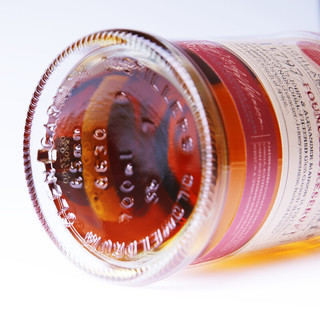 創(chuàng)意酒包裝設(shè)計格蘭蓋瑞英國單一麥芽威士忌創(chuàng)立者紀(jì)念版產(chǎn)品包裝設(shè)計欣賞(圖4)