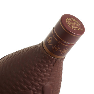 創(chuàng)意酒包裝設(shè)計(jì)紫砂汾酒清香型白酒單瓶裝產(chǎn)品包裝設(shè)計(jì)欣賞(圖6) 創(chuàng)意酒包裝設(shè)計(jì)紫砂汾酒清香型白酒單瓶裝產(chǎn)品包裝設(shè)計(jì)欣賞(圖6)