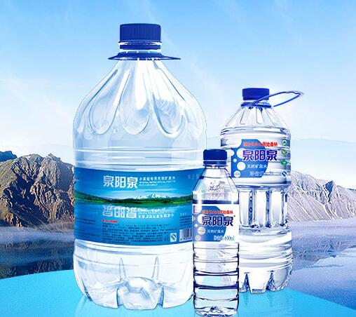 泉陽泉品牌logo與食品包裝設(shè)計(jì)欣賞(圖2) 泉陽泉品牌logo與食品包裝設(shè)計(jì)欣賞(圖2)