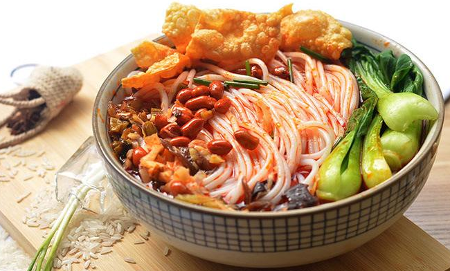 知其味螺螄粉 知其味螺螄粉食品包裝設(shè)計(jì)欣賞(圖3)